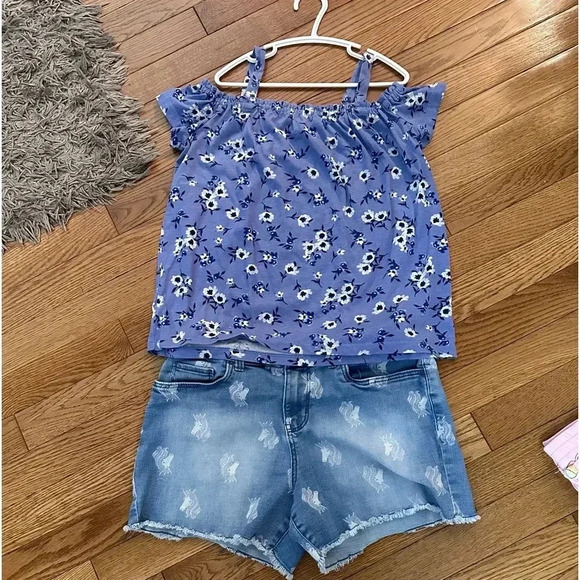 2 for  $15 Summer outfit - Picture 1 of 9